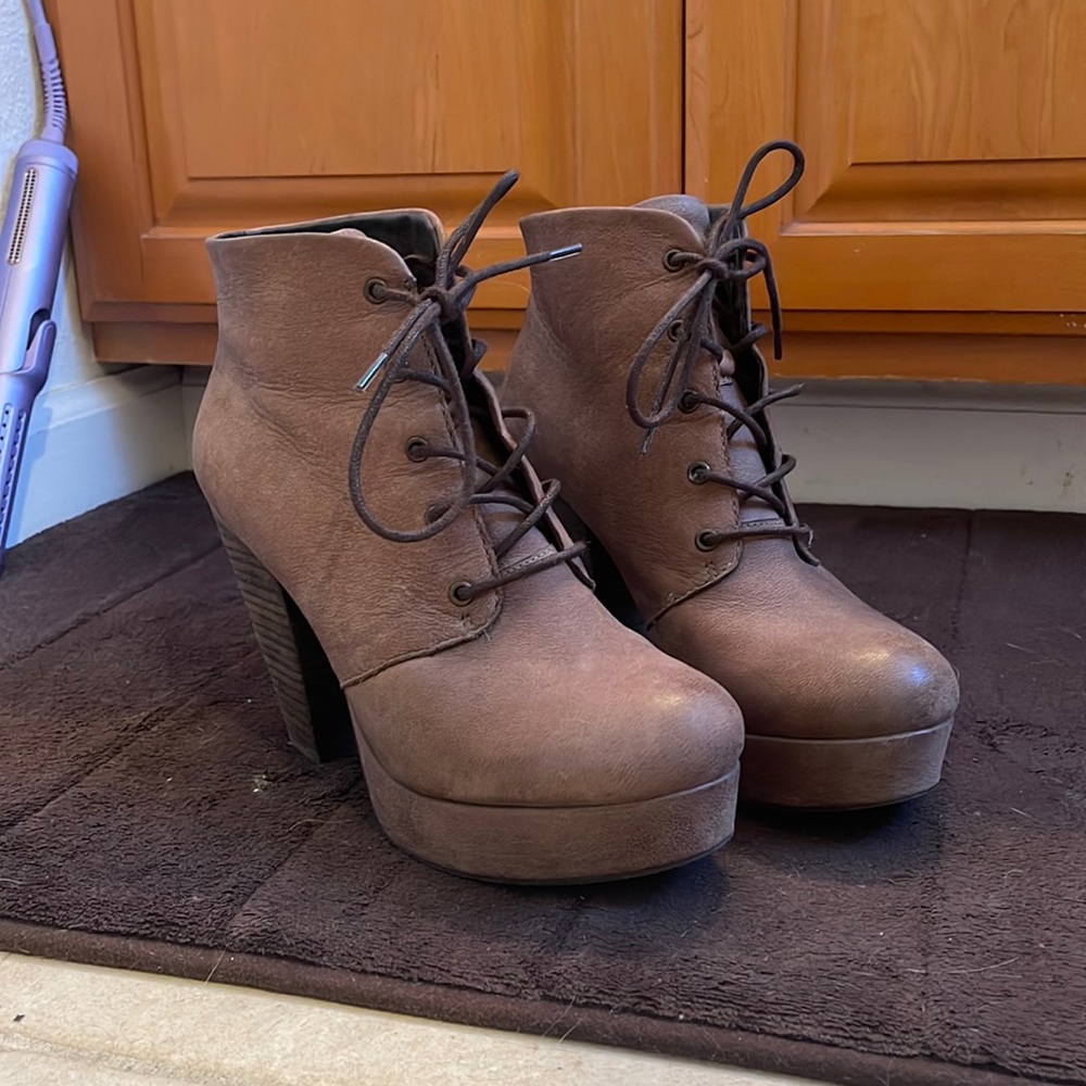 Steve Madden lace up booties